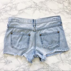 Free People Shorts - ⚡️Free People | Denim Festival Cutoff Shorts Sz 25 Free People Shorts - ⚡️Free People | Denim Festival Cutoff Shorts Sz 25